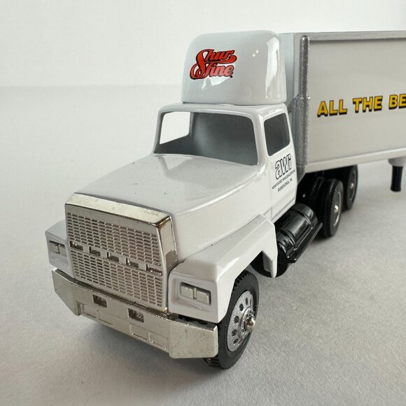 Winross Diecast Tractor & Trailer Shur Fine Fresh Foods - Picture 2 of 6